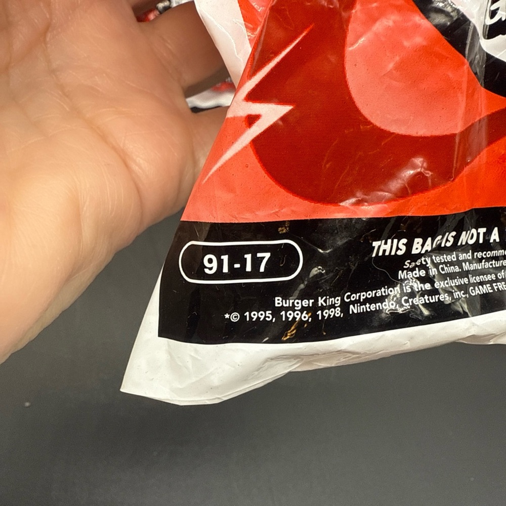 1999 Burger King Pokemon Pokeball Toy #91-17 Goldbat-Bean bag (Unopened)
